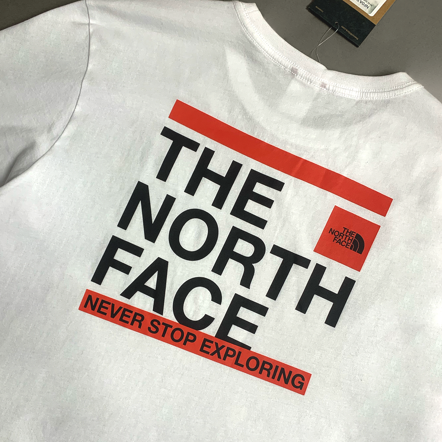 Camiseta The North Face Never Stop Exploring