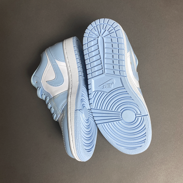 Tênis Nike Air Jordan 1 Low" University" Blue White