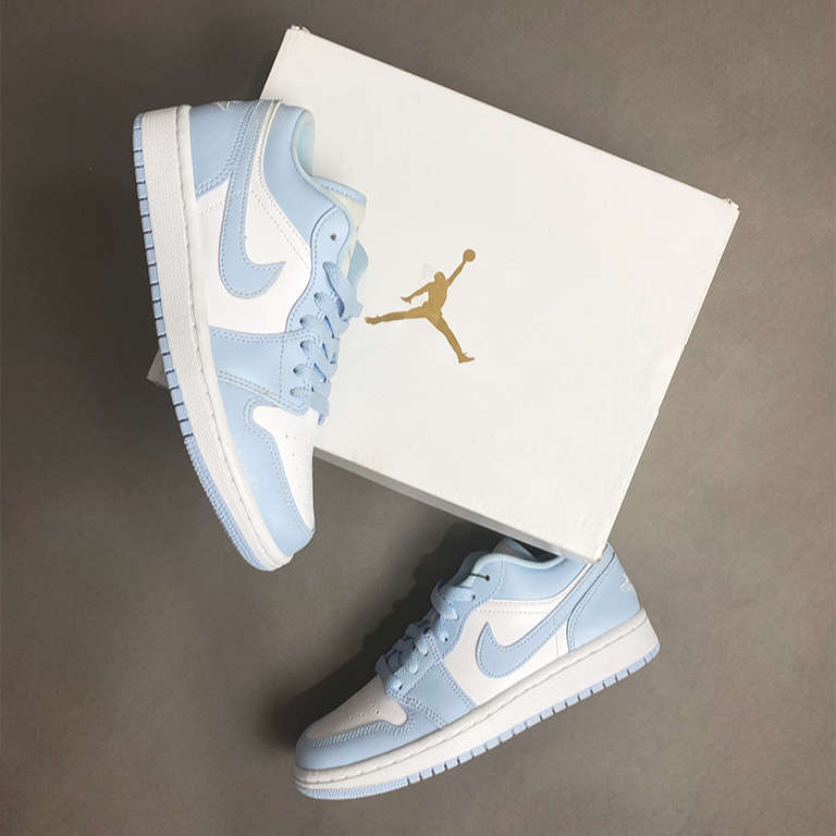 Tênis Nike Air Jordan 1 Low" University" Blue White